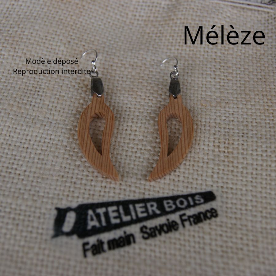 leaf earring made of beech wood ethical jewelry, nature jewelry waxed, handmade