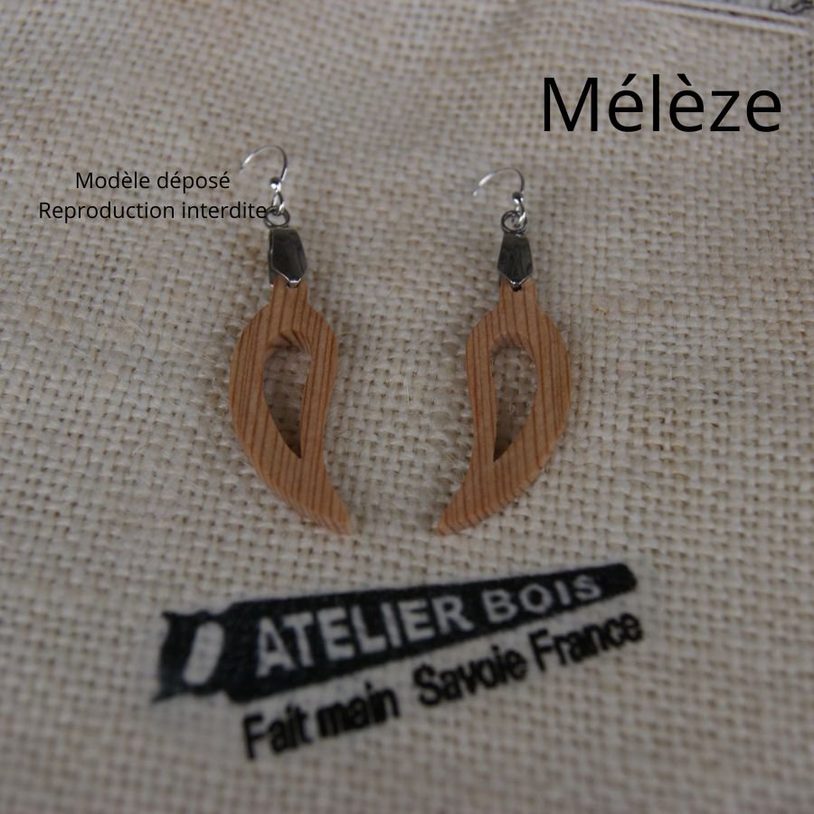 leaf earring made of beech wood ethical jewelry, nature jewelry waxed, handmade