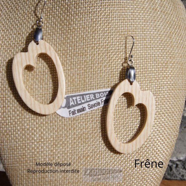 oval beech wood earring handmade wooden jewel, geometric shape