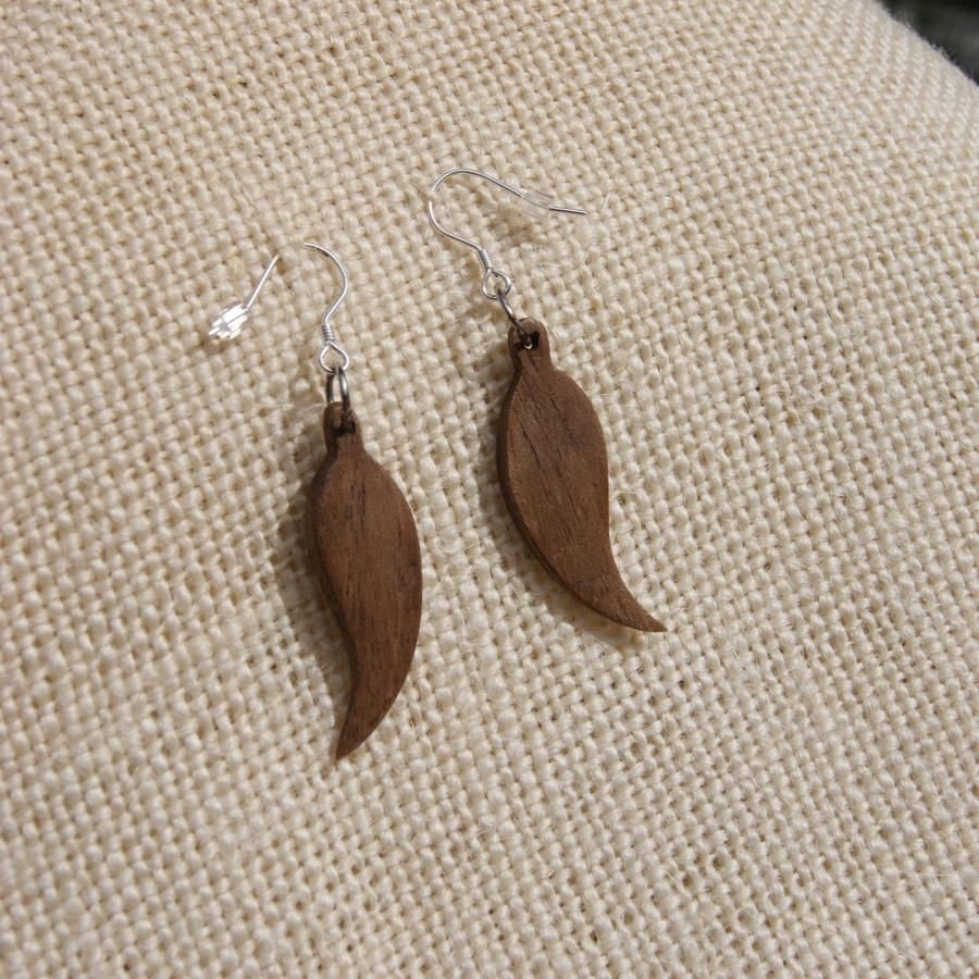 feather earring, ethical jewelry made of walnut wood, handmade nature jewelry