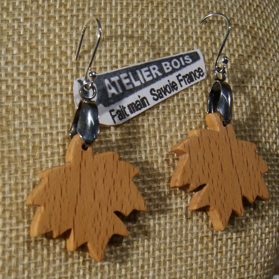 maple leaf earrings beech wood ethical jewelry, nature jewelry waxed, handmade