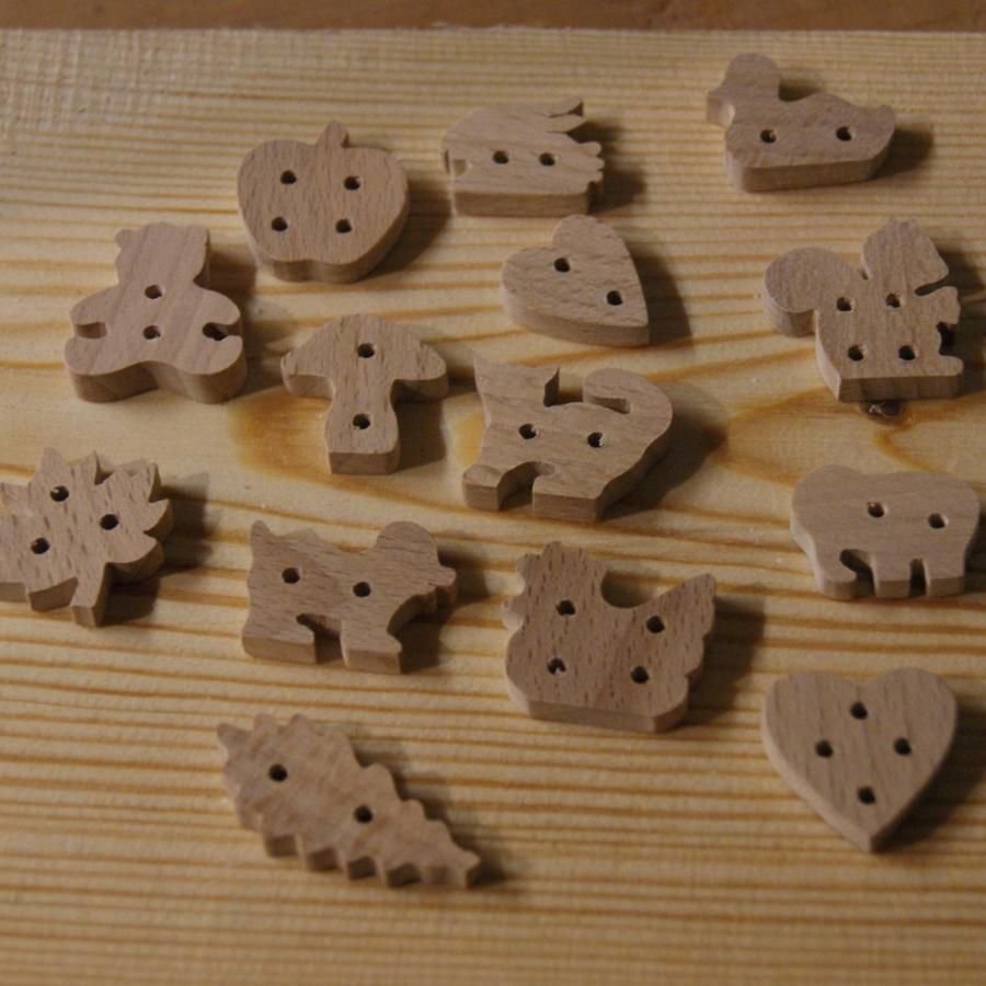 Solid wood button elephant 22mm, to sew, handmade embellishment scrapbooking