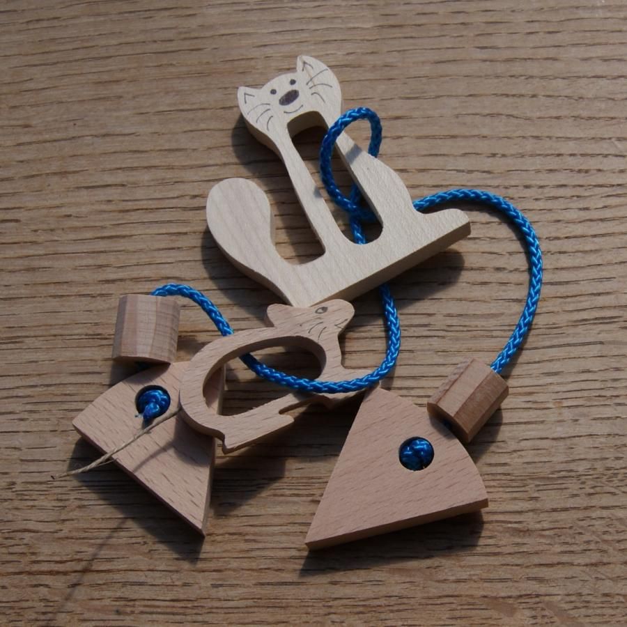 Cat and Mouse Puzzle Wood and String Puzzle