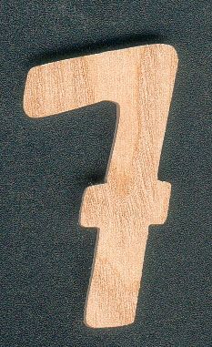 Number 7 in ash wood height 5 cm to stick, signage