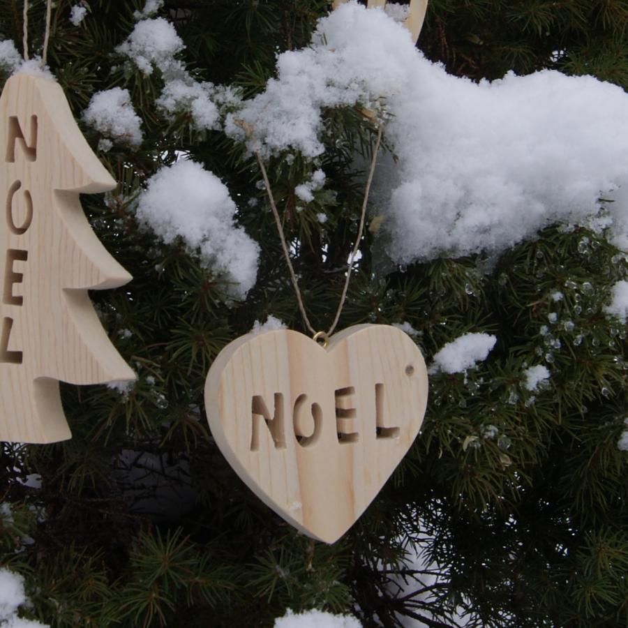 Wooden Christmas ball heart to hang on your tree