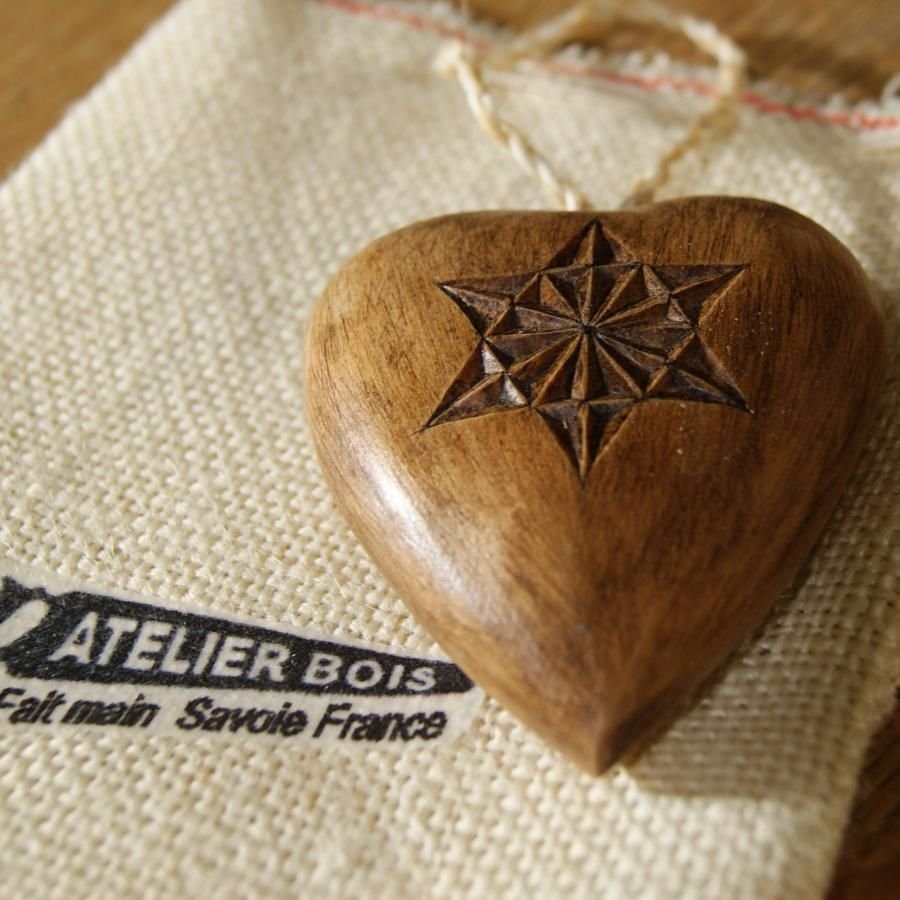 heart carved with a rose and a snowflake in lime wood, valentine's day gift idea, wood wedding, hand carved