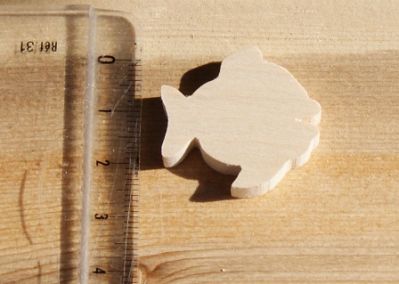 miniature fish figurine thickness:3mm to paint and glue solid maple wood handmade