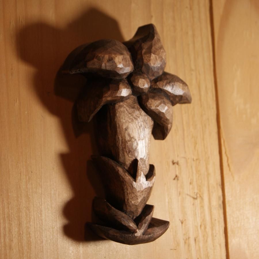 Gentian lime wood, carved carved waxed walnut, handmade in Savoie, interior decoration chalet