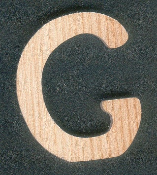 Letter G in ash wood height 5 cm thickness 5 mm