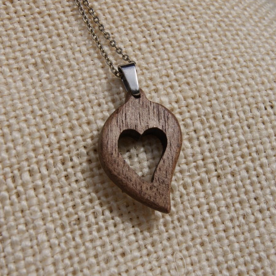 Walnut heart set, earrings and pendant, wood wedding gift, valentine's day, handmade