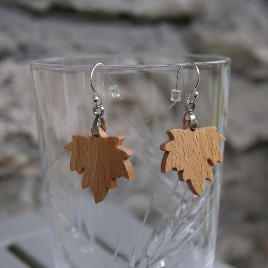 Maple leaf ornament made of Beech wood, handmade earrings and pendant