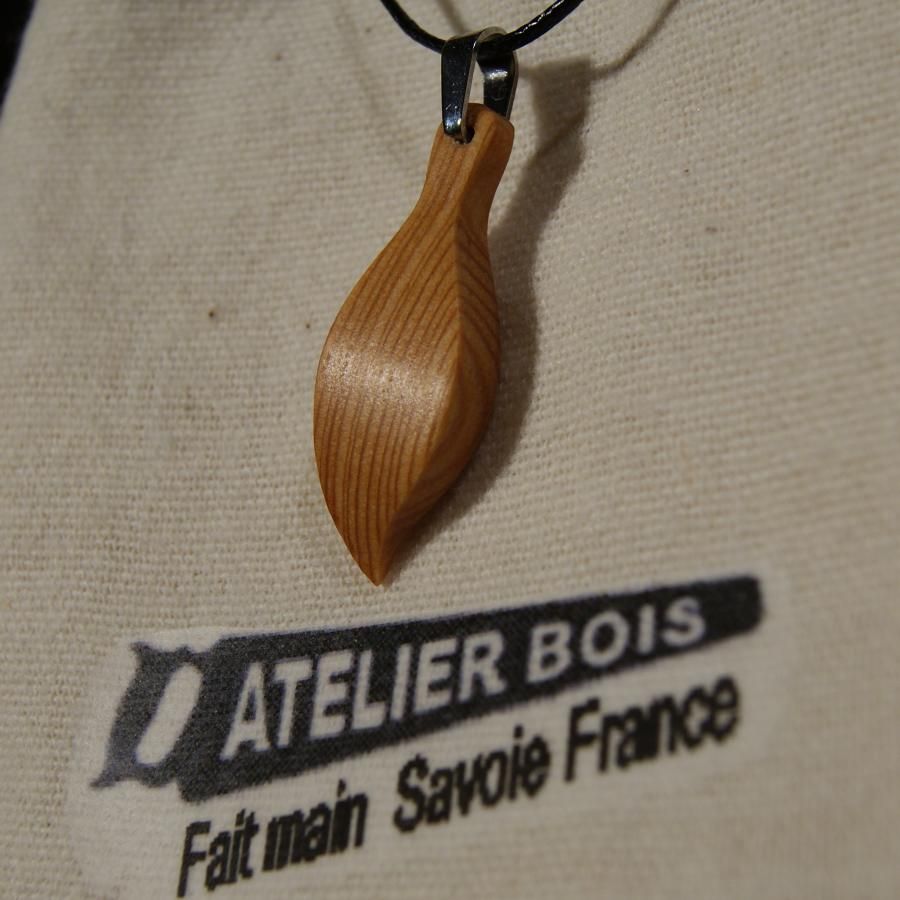 wooden pendant leaf made of waxed larch wood, handmade ethical jewel