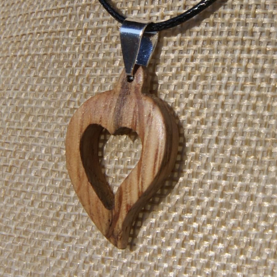 oak wood heart pendant, wood wedding, valentine's day, wood and nature jewels handcrafted