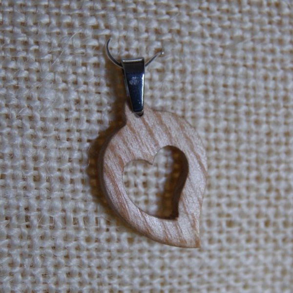 ash wood heart pendant, wood wedding, valentine's day, wood and nature jewels handcrafted