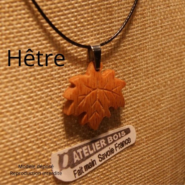 pendant maple leaf made of beech wood waxed ethical jewel, handmade