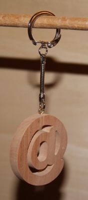 key ring arobase internet fans, handmade solid wood, original and useful gift internet fans