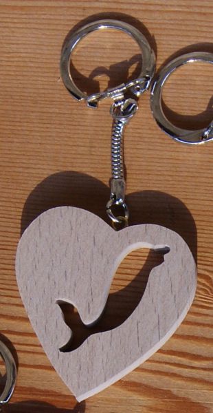 heart and dolphin key ring, handcrafted in solid wood, beechwood