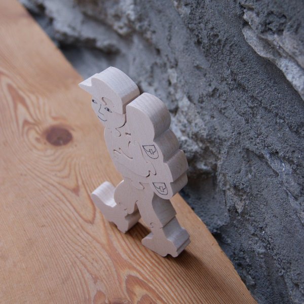  hiker puzzle 8 pieces of solid beech wood handcrafted gift hiking, mountain