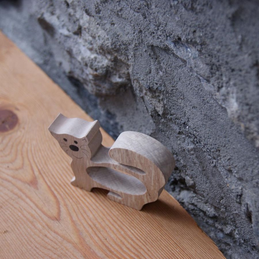 Napkin ring cat, handcrafted in solid wood