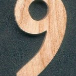 Number 9 in wood 5 cm to paint