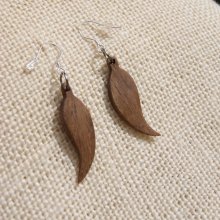 feather earring, ethical jewelry made of walnut wood, handmade nature jewelry