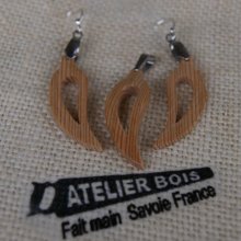 Handmade meleze wood leaf set, earrings and pendant