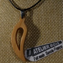 pendant feather or curved leaf made of waxed meleze wood handmade ethical jewelry nature