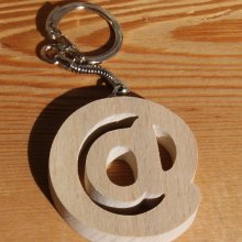 key ring arobase internet fans, handmade solid wood, original and useful gift internet fans